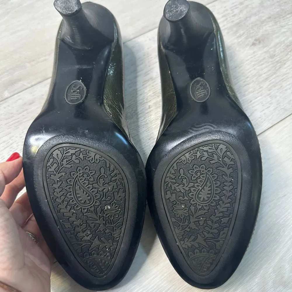 Soft Gabriela dark green learner pump‎ round toe medium heel size 9.5